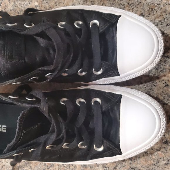 Converse Chuck Taylor All Star Ox CTAS Black Satin Low Tops - Picture 4 of 7